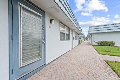 Beautiful 2-bedroom, 2-bath waterfront condo in the highly on Kings Point Golf - Executive in Florida - for sale on GolfHomes.com, golf home, golf lot