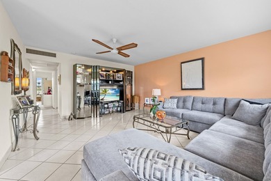 Beautiful 2-bedroom, 2-bath waterfront villa in the highly on Kings Point Golf - Executive in Florida - for sale on GolfHomes.com, golf home, golf lot