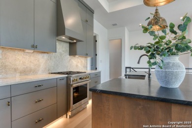 Welcome to 105 JE Hamilton, a stunning residence that offers on Vaaler Creek Golf Club in Texas - for sale on GolfHomes.com, golf home, golf lot