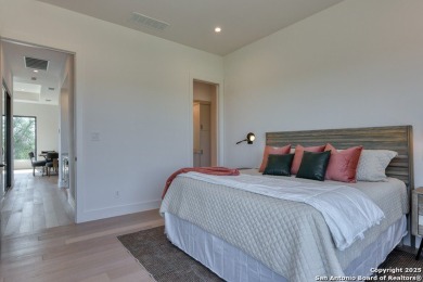 Welcome to 105 JE Hamilton, a stunning residence that offers on Vaaler Creek Golf Club in Texas - for sale on GolfHomes.com, golf home, golf lot