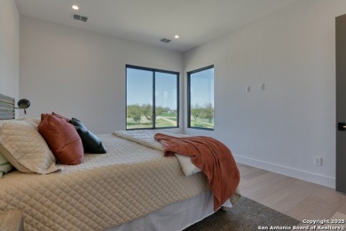 Welcome to 105 JE Hamilton, a stunning residence that offers on Vaaler Creek Golf Club in Texas - for sale on GolfHomes.com, golf home, golf lot