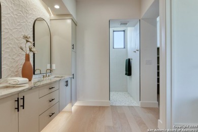 Welcome to 105 JE Hamilton, a stunning residence that offers on Vaaler Creek Golf Club in Texas - for sale on GolfHomes.com, golf home, golf lot