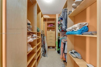 Beautifully updated 2-bed, 2-bath condo in an all-ages on Hillcrest Golf and Country Club in Florida - for sale on GolfHomes.com, golf home, golf lot