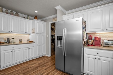 LAKEFRONT BEAUTY - SPRING CREEK COUNTRY CLUB! on Spring Creek Country Club in Texas - for sale on GolfHomes.com, golf home, golf lot