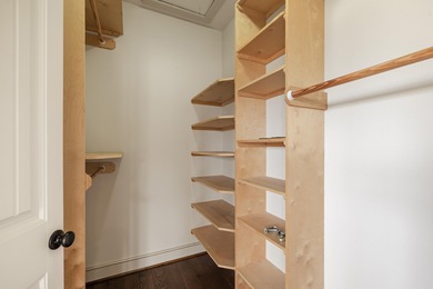 This 4 bed, 3.5 bath home is located in the San Poppi on Millwood Golf and Racquet Club in Missouri - for sale on GolfHomes.com, golf home, golf lot