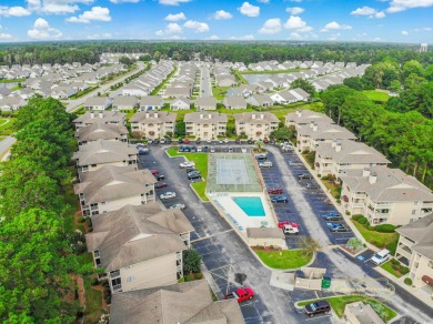 END UNIT beautifully furnished (optional) 2-bedroom, 2 full on Harbour View Par 3 and Driving Range in South Carolina - for sale on GolfHomes.com, golf home, golf lot