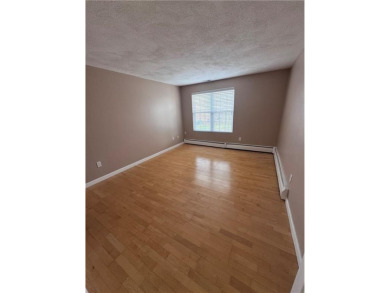 Louisquisset, 1437 Sq ft town house style unit, 2 beds, dining on Louisquisset Golf Club in Rhode Island - for sale on GolfHomes.com, golf home, golf lot