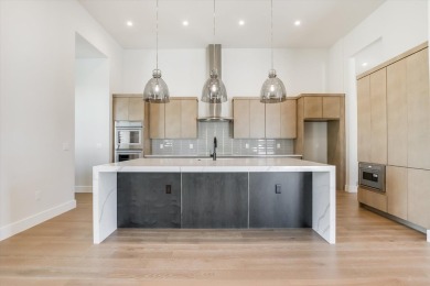UNBELIEVEABLE BUY FOR NEW CONSTRUCTION IN SUMMIT ROCK! Located on Summit Rock Golf Course in Texas - for sale on GolfHomes.com, golf home, golf lot
