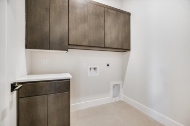 UNBELIEVEABLE BUY FOR NEW CONSTRUCTION IN SUMMIT ROCK! Located on Summit Rock Golf Course in Texas - for sale on GolfHomes.com, golf home, golf lot