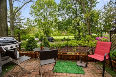Stylish 3-Bedroom Townhome with Golf Course Views in Coveted on Frank Govern Memorial Golf Course in Illinois - for sale on GolfHomes.com, golf home, golf lot