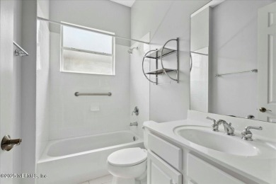 Motivated Sellers are offering a $5000 credit at closing for on Slammer and Squire Golf Course in Florida - for sale on GolfHomes.com, golf home, golf lot
