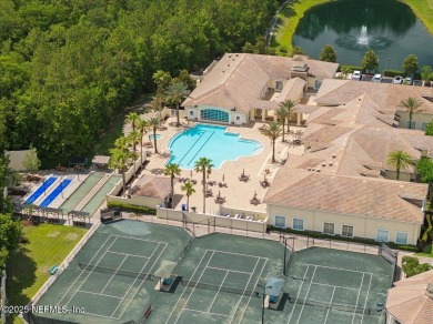 Preferred lender is offering 1% lender credit in the form of a on Slammer and Squire Golf Course in Florida - for sale on GolfHomes.com, golf home, golf lot