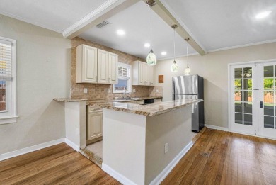 Rare chance to own this beautiful cottage in the sought after on Lake Worth Municipal Golf Course in Florida - for sale on GolfHomes.com, golf home, golf lot