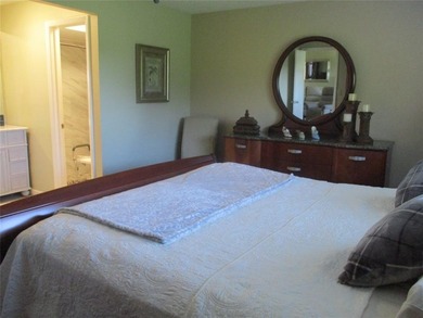 BEAUTIFUL, VERY SPACIOUS CORNER UNIT OFFERING ABUNDANT NATURAL on Sunrise Lakes Phase III in Florida - for sale on GolfHomes.com, golf home, golf lot