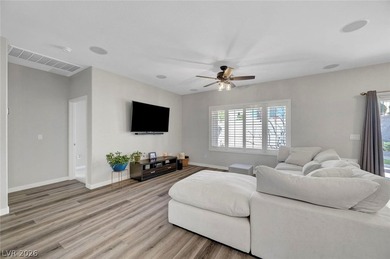 Beautiful tastefully remodeled 3 bed 2 bath w/den single story on Revere Golf Club in Nevada - for sale on GolfHomes.com, golf home, golf lot