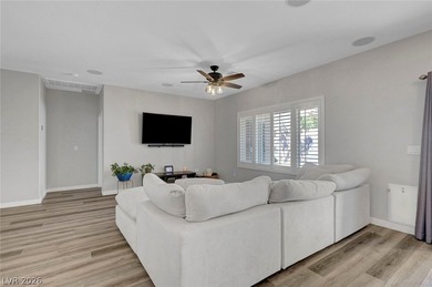 Beautiful tastefully remodeled 3 bed 2 bath w/den single story on Revere Golf Club in Nevada - for sale on GolfHomes.com, golf home, golf lot