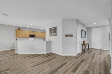 Beautiful tastefully remodeled 3 bed 2 bath w/den single story on Revere Golf Club in Nevada - for sale on GolfHomes.com, golf home, golf lot