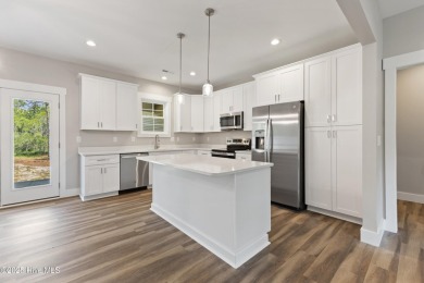 Fresh, flawless, and brand new! Skip the construction wait on The Lakes Country Club in North Carolina - for sale on GolfHomes.com, golf home, golf lot