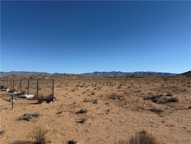 10 acres of buildable land with PERMITTED SEPTIC in the well on Valle Vista Golf Course in Arizona - for sale on GolfHomes.com, golf home, golf lot