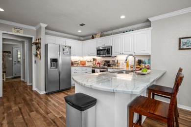 LAKEFRONT BEAUTY - SPRING CREEK COUNTRY CLUB! on Spring Creek Country Club in Texas - for sale on GolfHomes.com, golf home, golf lot