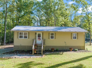 BUGGS ISLAND LAKEFRONT BUNGALOW: ''FALL'' in love with this 3 on Kinderton Country Club in Virginia - for sale on GolfHomes.com, golf home, golf lot