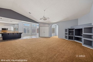 Gorgeous townhome right on the golf course! Spacious rooms and a on The Oasis Golf Club in Nevada - for sale on GolfHomes.com, golf home, golf lot