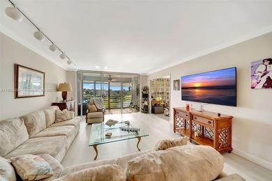 Beautiful 3-Bedroom, 2-Bath Condo in Highly Sought-After Palm on Palm-Aire Country Club and Resort - The Oaks in Florida - for sale on GolfHomes.com, golf home, golf lot