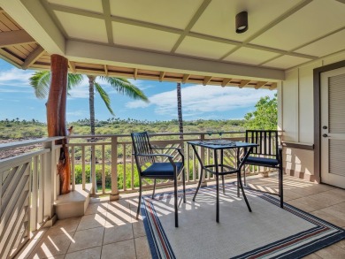 This rare 3-bedroom, 3-bath end unit villa in the gated Palm on Mauna Lani Resort Golf Course in Hawaii - for sale on GolfHomes.com, golf home, golf lot