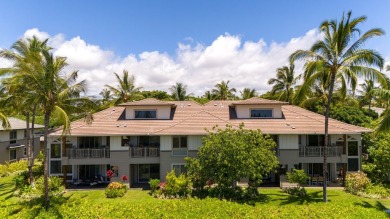 This rare 3-bedroom, 3-bath end unit villa in the gated Palm on Mauna Lani Resort Golf Course in Hawaii - for sale on GolfHomes.com, golf home, golf lot