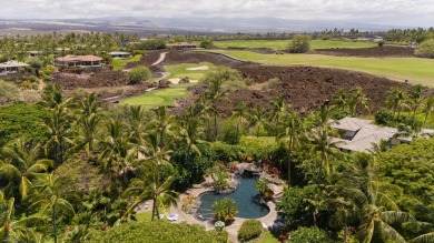 This rare 3-bedroom, 3-bath end unit villa in the gated Palm on Mauna Lani Resort Golf Course in Hawaii - for sale on GolfHomes.com, golf home, golf lot