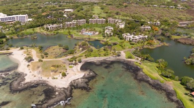 This rare 3-bedroom, 3-bath end unit villa in the gated Palm on Mauna Lani Resort Golf Course in Hawaii - for sale on GolfHomes.com, golf home, golf lot