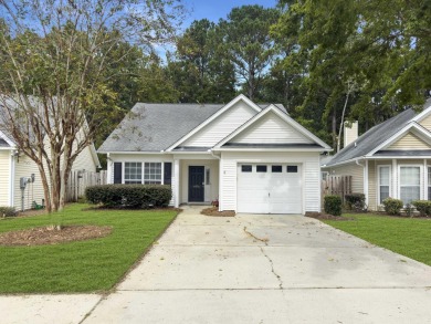 Welcome Home! This charming and well-maintained 3-bedroom on Golf Club At Wescott Plantation in South Carolina - for sale on GolfHomes.com, golf home, golf lot