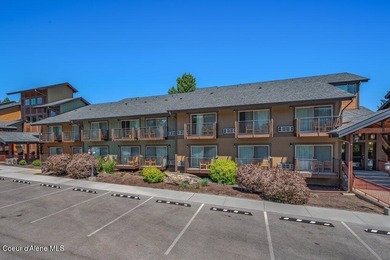 Beautifully updated and fully furnished, large 1 bed, 1 bath on Stoneridge Golf Club in Idaho - for sale on GolfHomes.com, golf home, golf lot