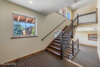 Beautifully updated and fully furnished, large 1 bed, 1 bath on Stoneridge Golf Club in Idaho - for sale on GolfHomes.com, golf home, golf lot