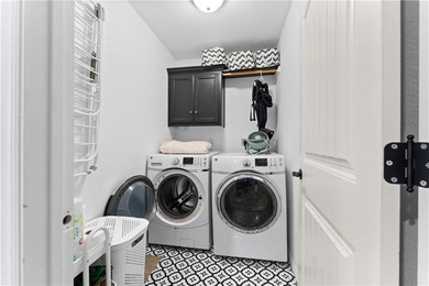 Welcome to this updated 1,480 square foot home in the wooded on Bella Vista - Metfield Golf Complex and Country Club in Arkansas - for sale on GolfHomes.com, golf home, golf lot