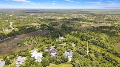 This exceptional lot, located at the end of a quiet street on Jonathans Landing At Old Trail  in Florida - for sale on GolfHomes.com, golf home, golf lot