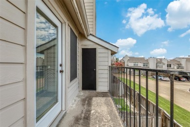 Live stylishly and comfortably in this beautifully updated 1-bed on Brookhaven Country Club - Golf Course in Texas - for sale on GolfHomes.com, golf home, golf lot