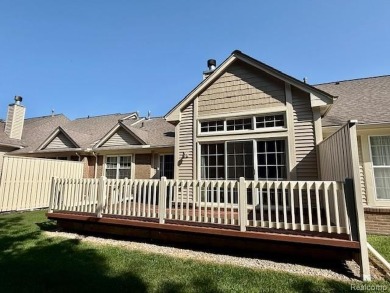 WELCOME TO THIS GREAT CAPE COD CONDO IN THE LINKS OF PHEASANT on Pheasant Run Golf Club in Michigan - for sale on GolfHomes.com, golf home, golf lot