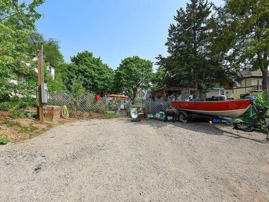 **Unauthorized previous listing. See number below** Beautiful on Phalen Park Golf Course in Minnesota - for sale on GolfHomes.com, golf home, golf lot