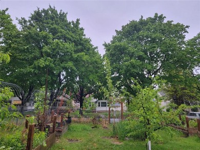 **Unauthorized previous listing. See number below** Beautiful on Phalen Park Golf Course in Minnesota - for sale on GolfHomes.com, golf home, golf lot