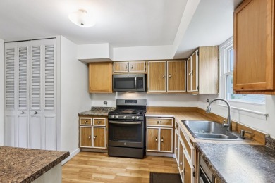 Location, Potential & Lifestyle! This spacious 3-bedroom, 1 on Twin Lakes Golf Course in Illinois - for sale on GolfHomes.com, golf home, golf lot