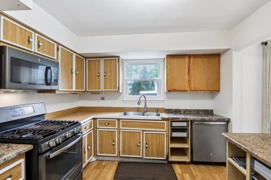 Location, Potential & Lifestyle! This spacious 3-bedroom, 1 on Twin Lakes Golf Course in Illinois - for sale on GolfHomes.com, golf home, golf lot