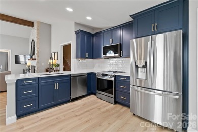 Bring your fussiest buyer! Pristine condition, renovated kitchen on Highland Creek Golf Club in North Carolina - for sale on GolfHomes.com, golf home, golf lot