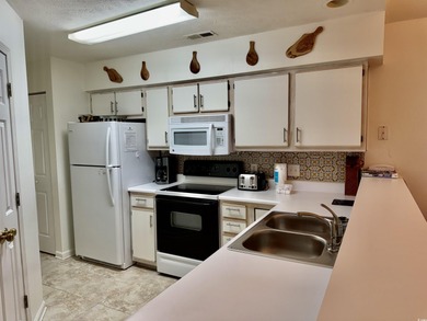 Fully Furnished 2 bedroom, 2 bath condo with a golf course view! on  in South Carolina - for sale on GolfHomes.com, golf home, golf lot