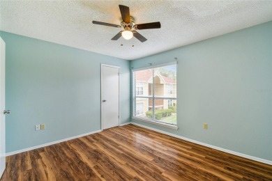 Spacious END UNIT with 3 bedrooms and 2 full bathrooms WITH A on Hunters Green Country Club in Florida - for sale on GolfHomes.com, golf home, golf lot
