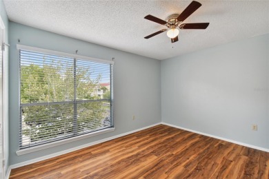 Spacious END UNIT with 3 bedrooms and 2 full bathrooms WITH A on Hunters Green Country Club in Florida - for sale on GolfHomes.com, golf home, golf lot