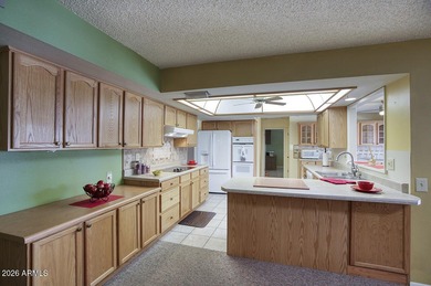 **Fantastic Sun City Home in a prime location** Home is situated on Union Hills Country Club in Arizona - for sale on GolfHomes.com, golf home, golf lot