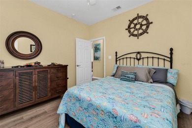 Extremely well cared for and neat-as-a-pin Bristol floorplan now on Kings Gate Golf Club in Florida - for sale on GolfHomes.com, golf home, golf lot