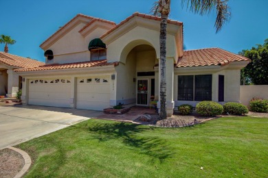 OUTSTANDING HOME ON GOLF COURSE W/POOL... DOCTORS/EMPLOYEES AT on Arrowhead Country Club in Arizona - for sale on GolfHomes.com, golf home, golf lot