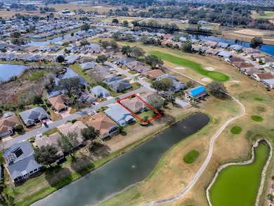 WELCOME TO PENNBROOKE FAIRWAYS! This spacious home features 2 on Pennbrooke Fairways in Florida - for sale on GolfHomes.com, golf home, golf lot